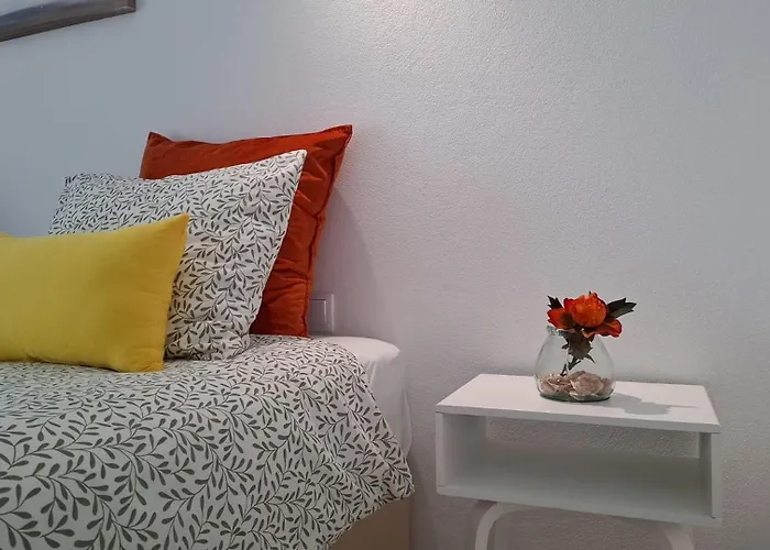 Natur Room ゲストハウス アルジェズール